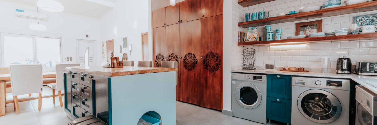 Home interior with appliances depicting changes in off-peak hours
